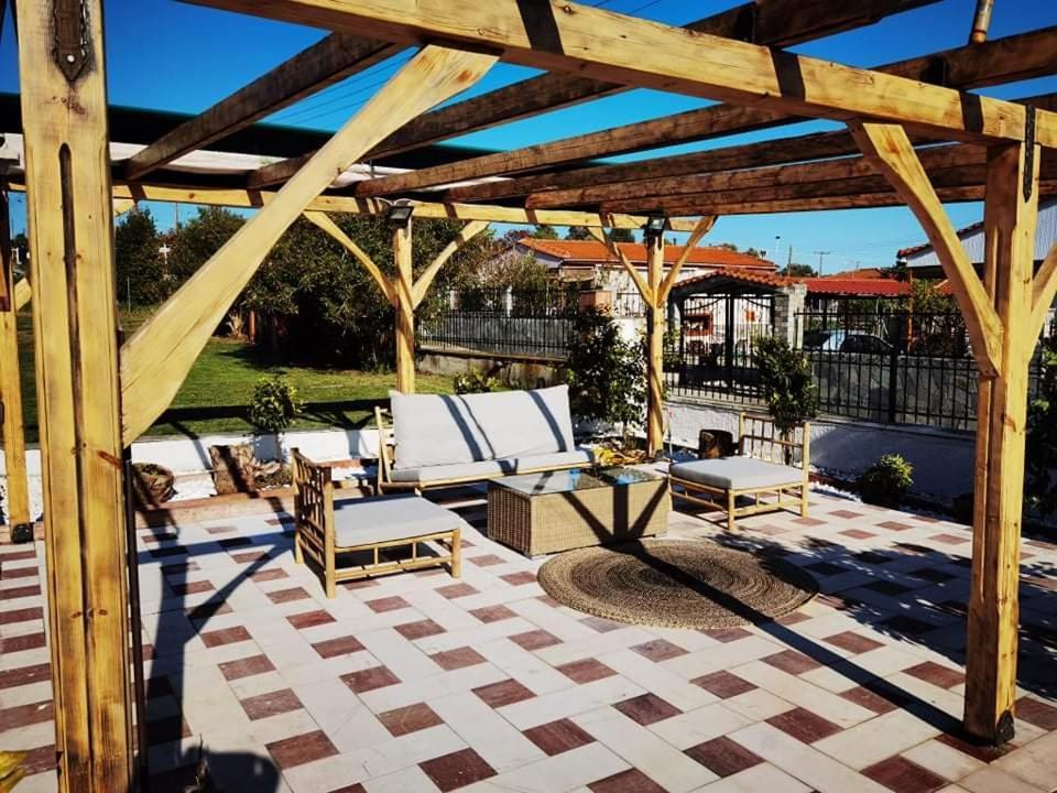Rural Villa Private Pool, Bbq, Court ,20' Airport Nea Kallikrateia Exterior foto