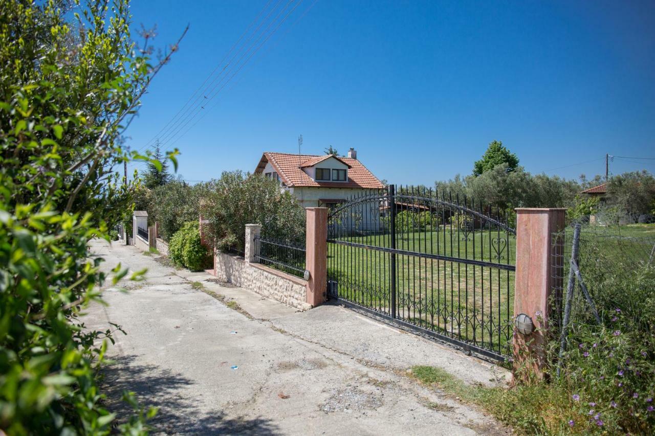 Rural Villa Private Pool, Bbq, Court ,20' Airport Nea Kallikrateia Exterior foto