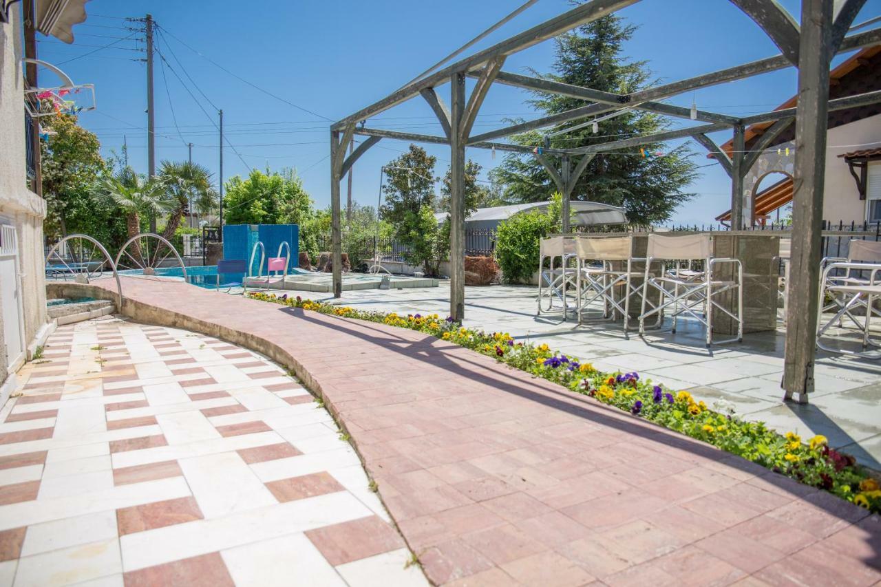 Rural Villa Private Pool, Bbq, Court ,20' Airport Nea Kallikrateia Exterior foto