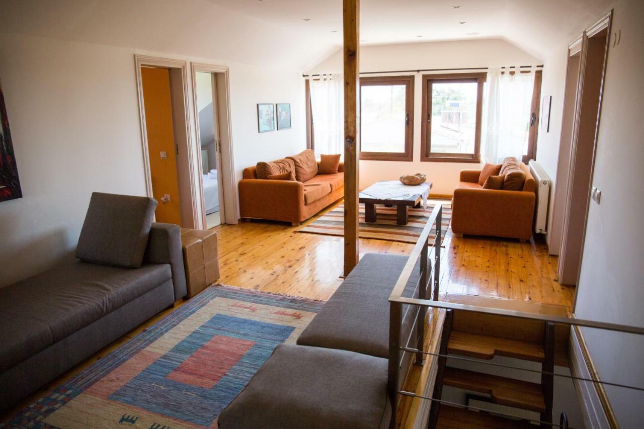 Rural Villa Private Pool, Bbq, Court ,20' Airport Nea Kallikrateia Exterior foto