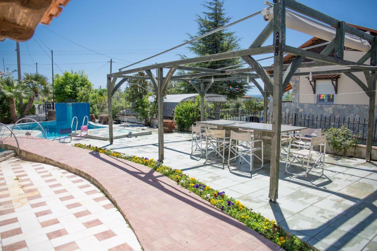Rural Villa Private Pool, Bbq, Court ,20' Airport Nea Kallikrateia Exterior foto